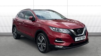 Nissan Qashqai 1.3 DiG-T N-Connecta 5dr Petrol Hatchback